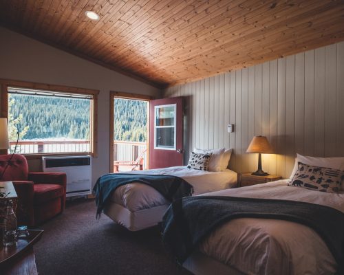 WhiskeyJack_Mount_Engadine1